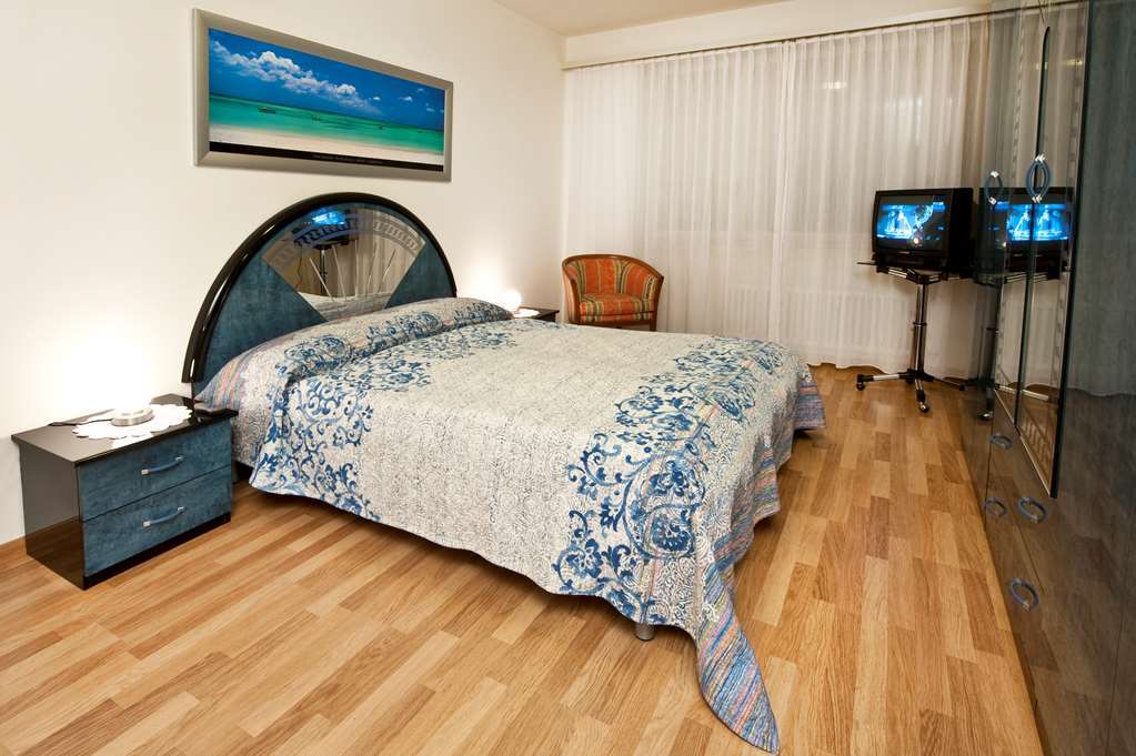 Residenze Dell'Angelo Hotel Locarno Phòng bức ảnh